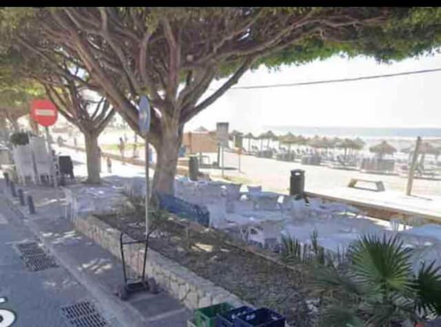 Apartamento En Primera Linea De Playa El Palo Málaga Exterior foto
